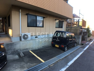 【駐車場】 | コーポＭ＆ＹＯＵ | 駐車場完備です