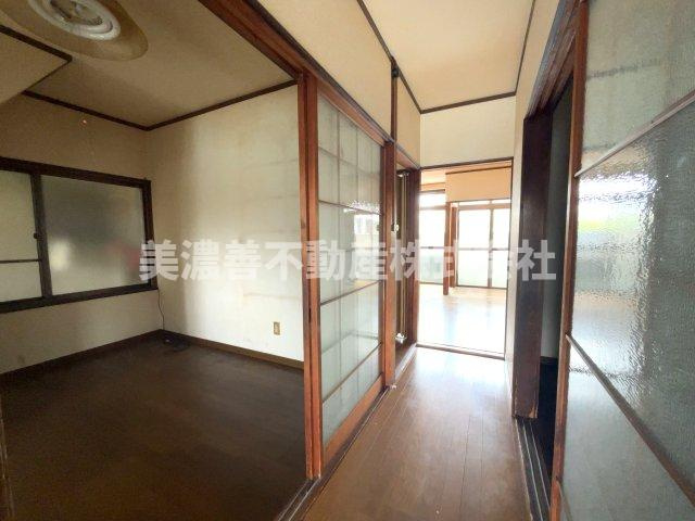 ５８５６６　羽島郡笠松町田代中古戸建ての内装