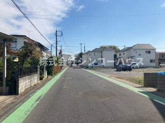 【前面道路含む現地写真】