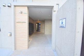 【エントランス】