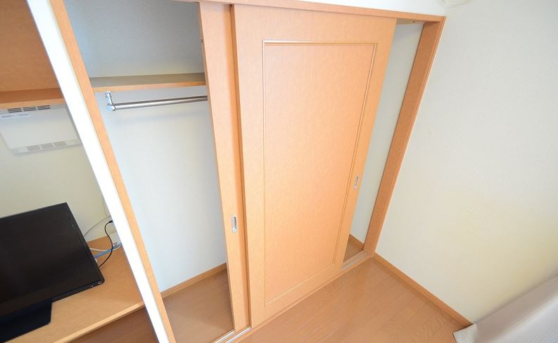 レオパレスマンダリン　Ｍ＆Ｔの収納