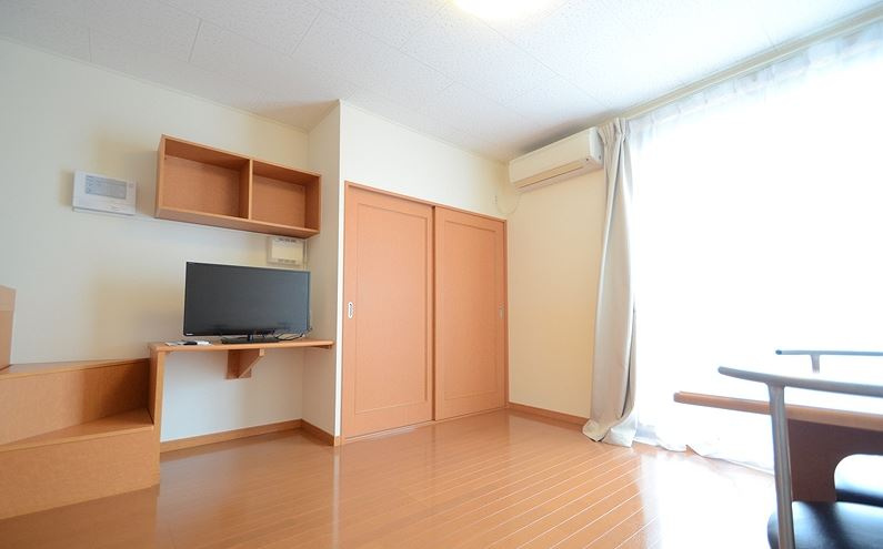 レオパレスマンダリン　Ｍ＆Ｔの居間・リビング