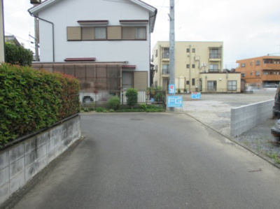 【前面道路含む現地写真】 | 熊谷市円光1丁目 1300万 土地