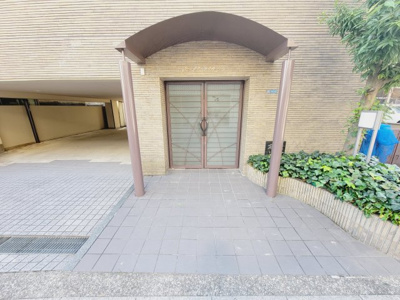 【エントランス】 | グレース根岸