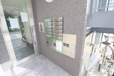 【エントランス】 | CoLaBo曽根駅前