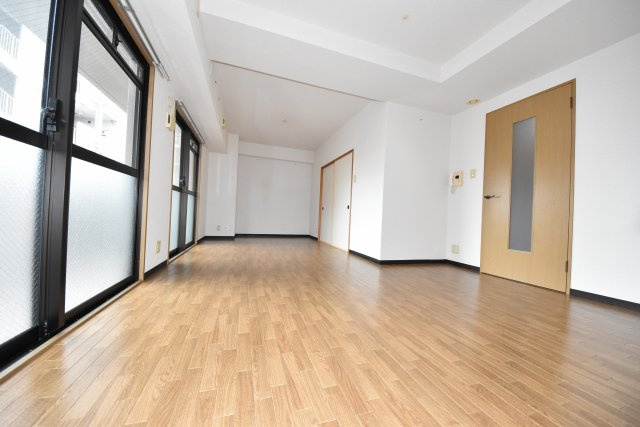 ハイシュタイン堀江