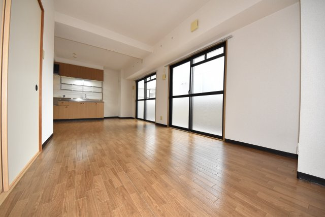 ハイシュタイン堀江