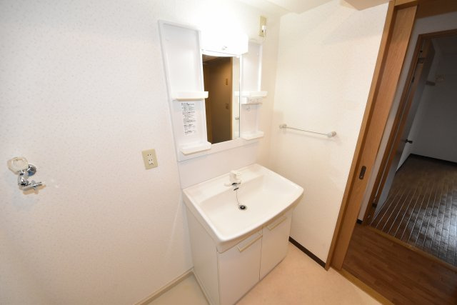 ハイシュタイン堀江