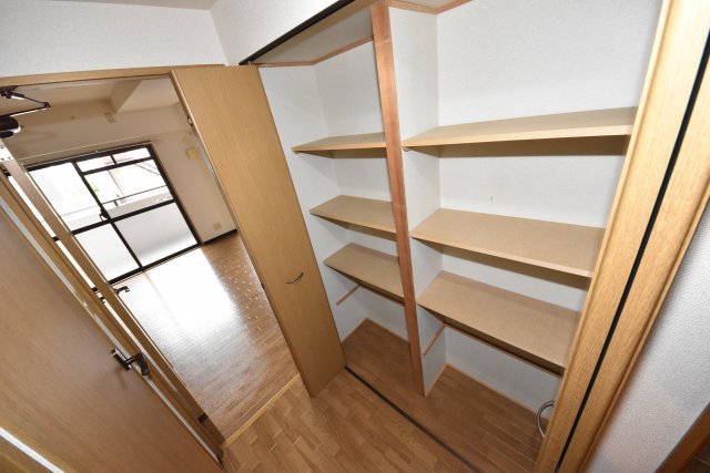 ハイシュタイン堀江