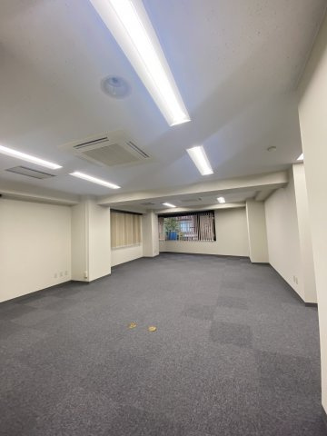 芝コトブキビルの内装