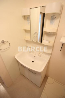 【独立洗面台】 | カーザフェリーチェ | 独立洗面台で身支度をすべて済ませてしまいましょう