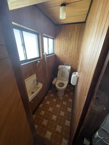 植柳元町戸建のトイレ