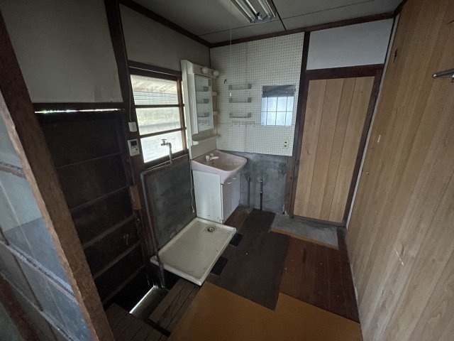 植柳元町戸建の脱衣所