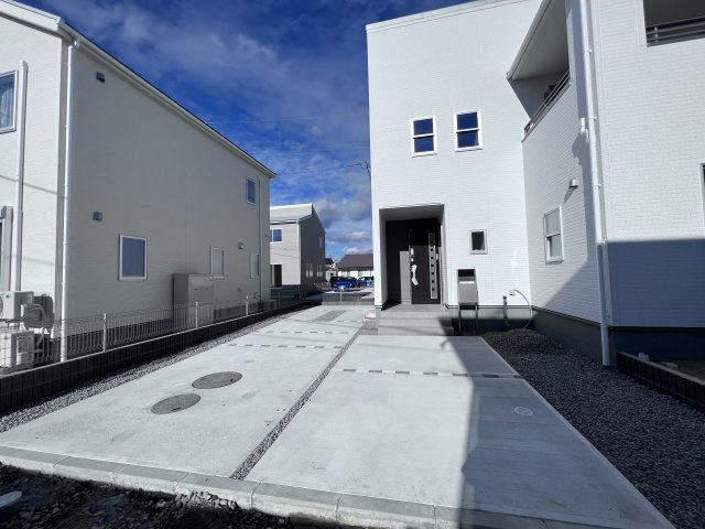 平下平窪第6の駐車場|カースペースです。3台駐車可能◎