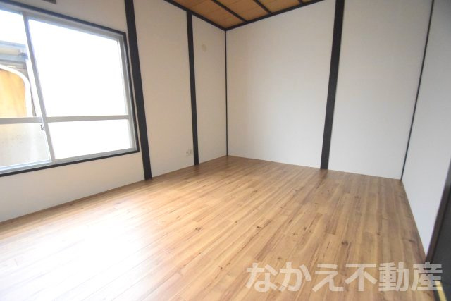 【寝室】 | 広くて明るい寝室