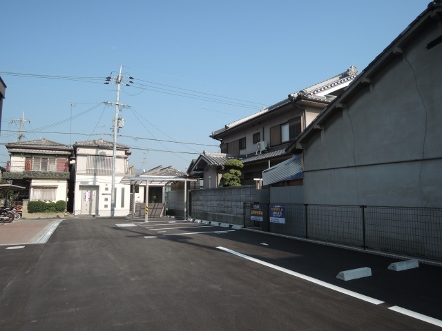 【駐車場】 | 明美町屋根付き月極駐車場