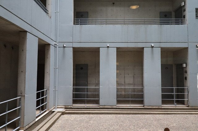 【エントランス】 | 建物の内部です