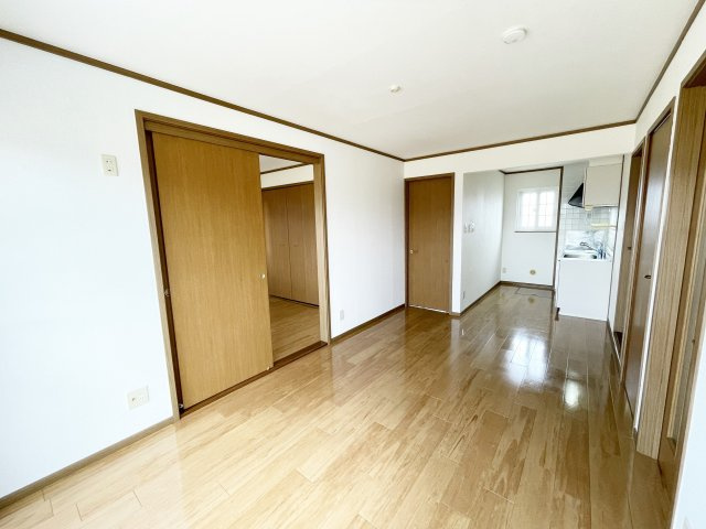 【居間・リビング】 | ブライズベールⅠ | ※同物件、別のお部屋のお写真です。設備は現況に従います。