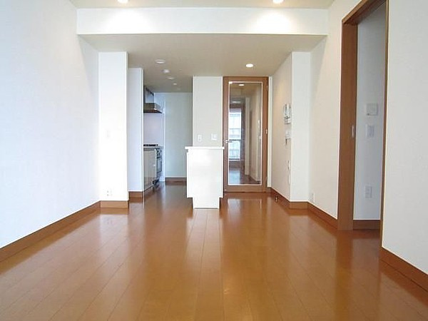 千代田区神田神保町１丁目の賃貸マンション