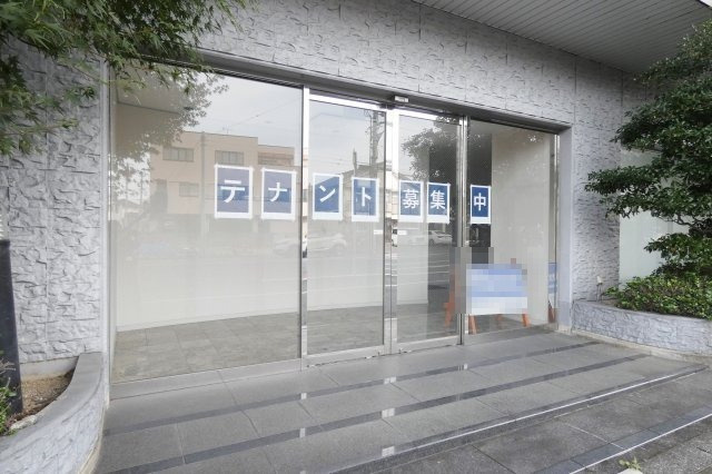 リアライズ山下町の玄関|店舗出入り口
