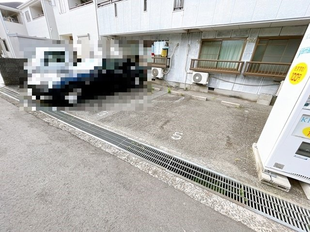 【駐車場】 | イーストサイド吹田