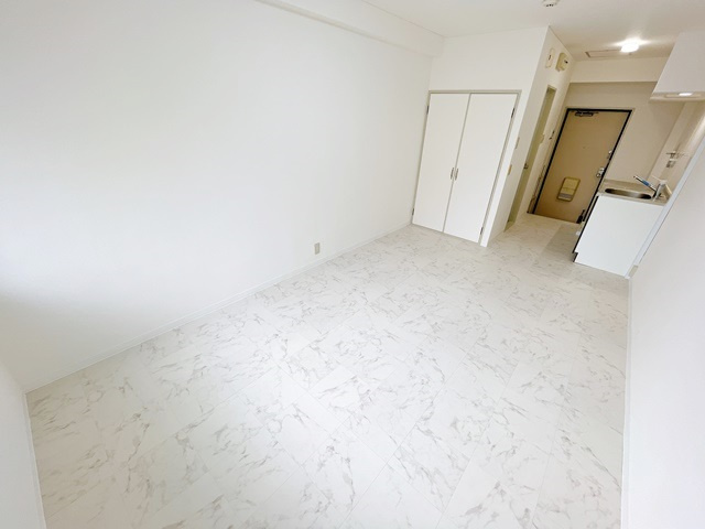 【洋室】 | イーストサイド吹田