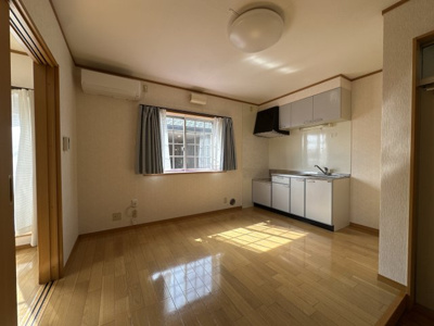 【居間・リビング】 | ウッドハイム | 南側洋室