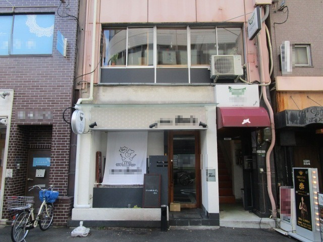 大阪市北区兎我野町のビルの外観