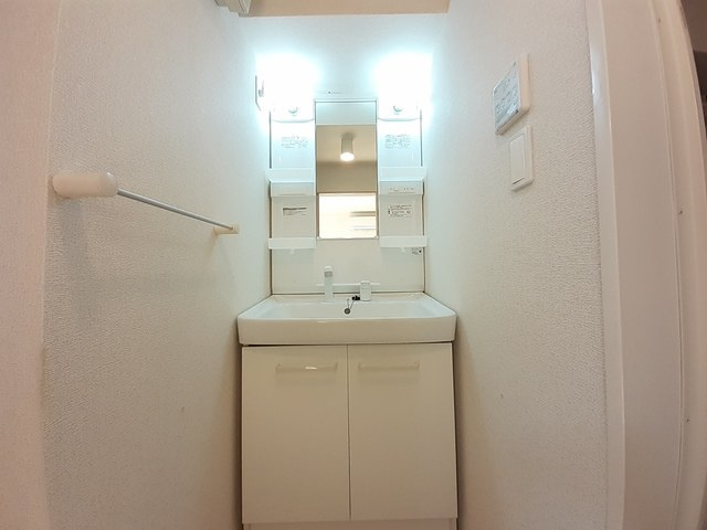 ☆シャワー付き洗面台☆