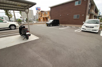 【駐車場】