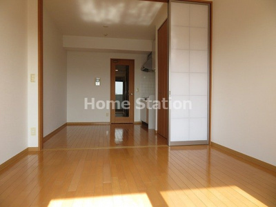 【洋室】 | クリーデンス福島