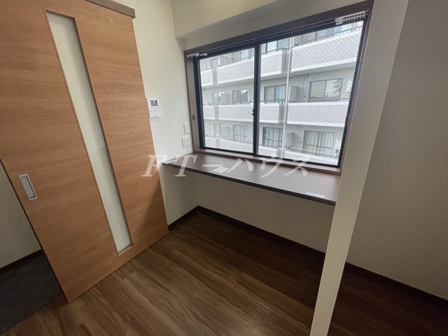 船橋市薬円台５丁目の賃貸マンションの内装