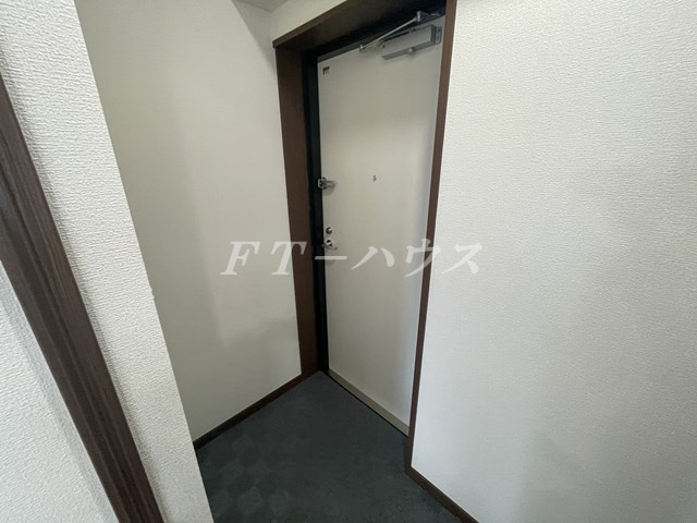 船橋市薬円台５丁目の賃貸マンションの玄関