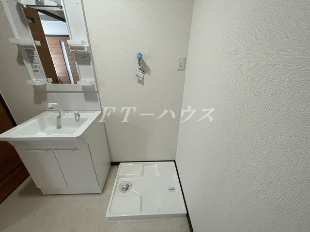 船橋市薬円台５丁目の賃貸マンションの洗面所