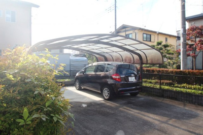 【駐車場】 | Y松原３丁目貸家 | カーポート付きです