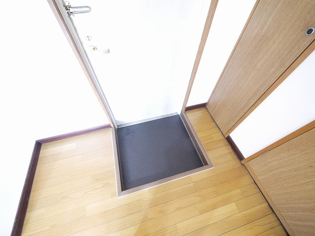 ウイングマンションの玄関|玄関です