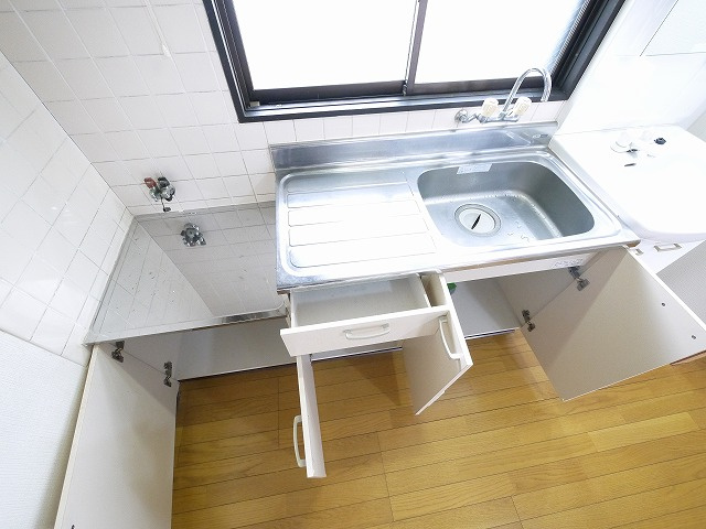 ウイングマンションのキッチン|きれいなキッチンです