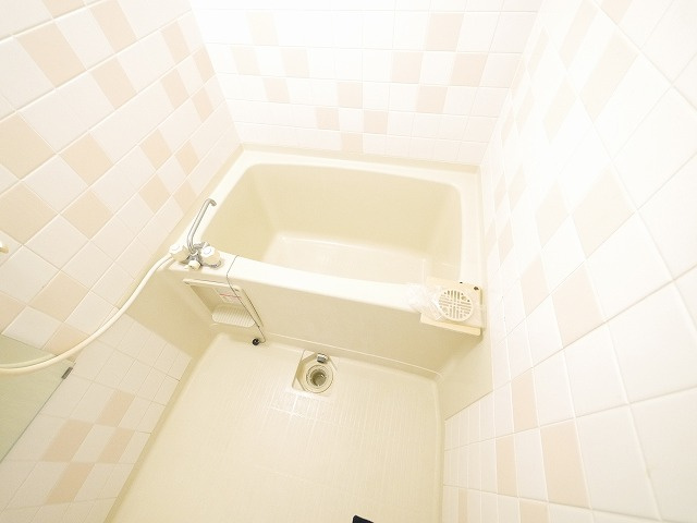 ウイングマンションの浴室|落ち着いた空間のお風呂です