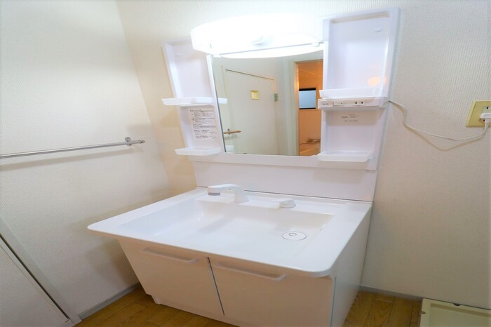 ガーデンホームズの独立洗面台|スペースが確保できる洗面所です