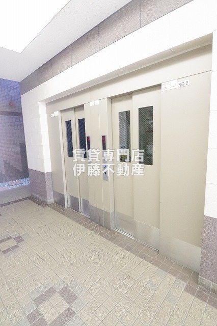 アーバンドエル庄内通のロビー