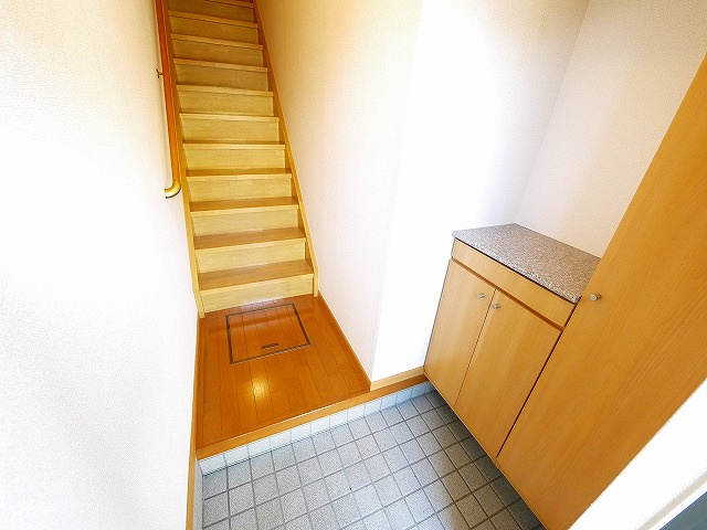 イーストアルカディアの玄関|落ち着いた玄関です