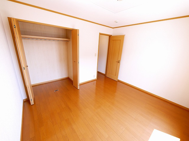 イーストアルカディアの収納|たっぷりとした収納スペースです