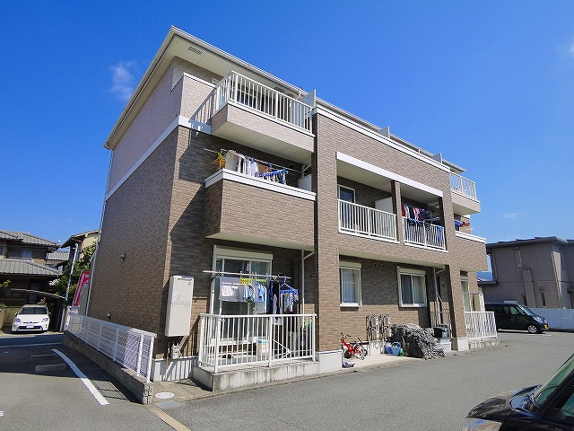 イーストアルカディアの外観|きれいな外観です