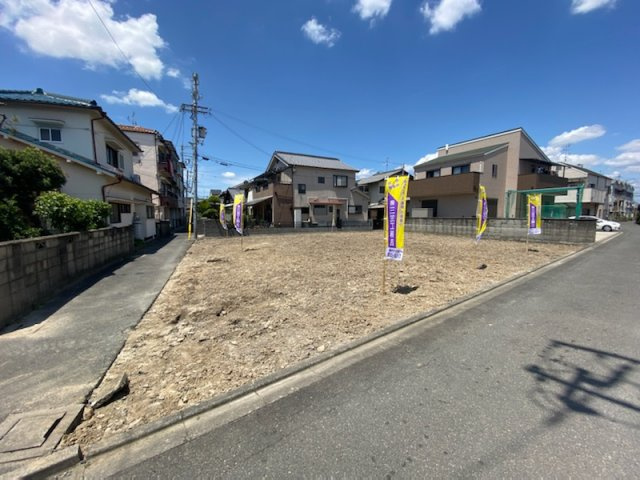 【建築条件付き土地】サン・タウン岸和田３丁目の前面道路含む現地写真|■３区画の販売です♪♪
■1区画東向き　２区画南向きで日当たり良好です♪♪
