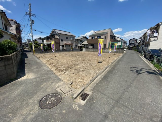 【建築条件付き土地】サン・タウン岸和田３丁目の前面道路含む現地写真|■南側道路ですが造成工事により幅員4.０m以上に広がります♪♪