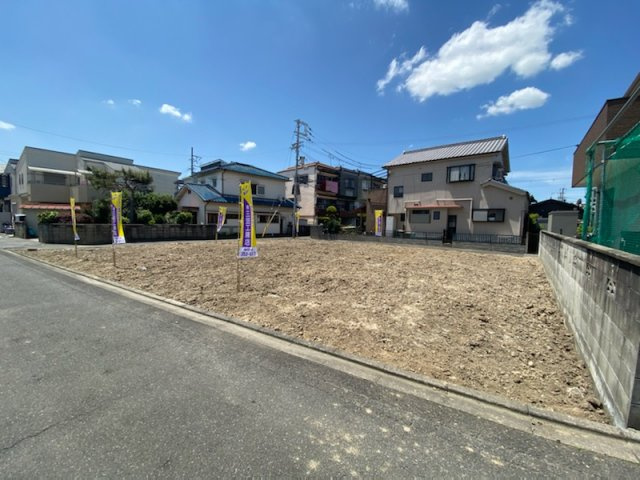【建築条件付き土地】サン・タウン岸和田３丁目の前面道路含む現地写真|■木造２階建て　建坪２８坪まで標準仕様♪♪