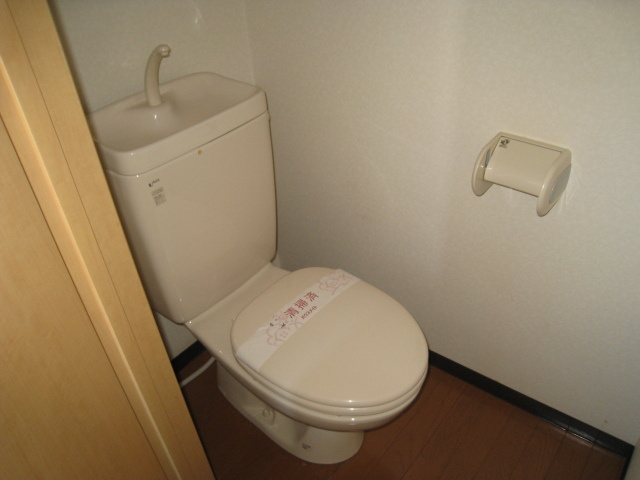オネスティ荒木のトイレ|ゆったりとした空間のトイレです