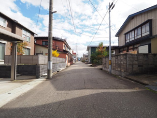 【前面道路含む現地写真】