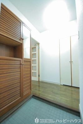 【玄関】 | サンガーデン春日