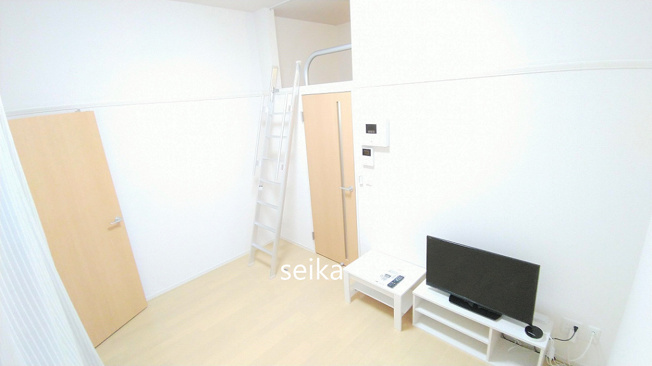 【居間・リビング】 | カーサレフィナード | ※反転タイプ
建具の色は異なる場合がございます